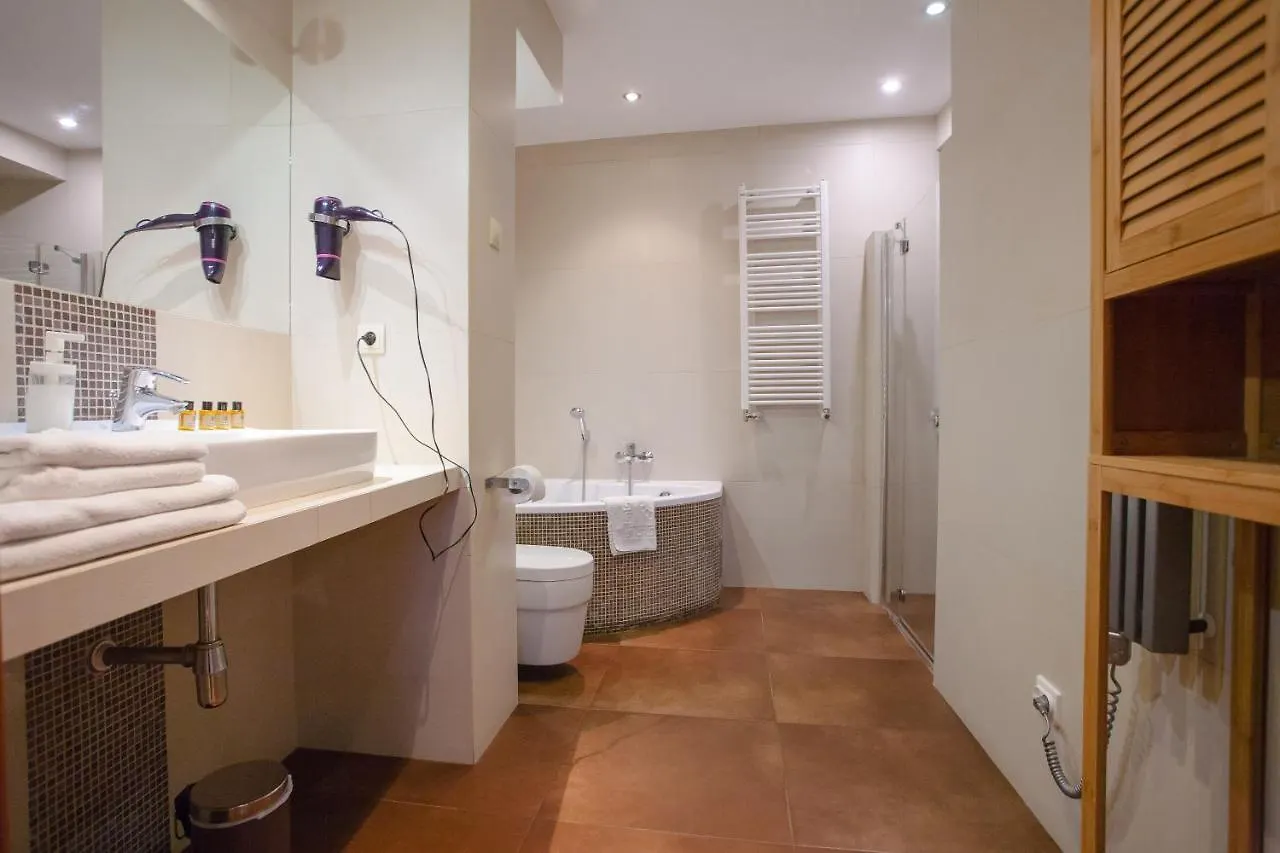 *** Aparthotel Apartamenty Galeria Krakow Poland